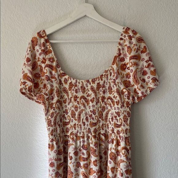 Hollister Paisley Print Smocked Maxi Dress - Picture 5 of 6